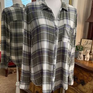 Aerie Green Plaid Button Down Shirt